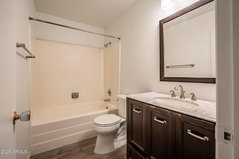 Upstairs 2nd Full Bath