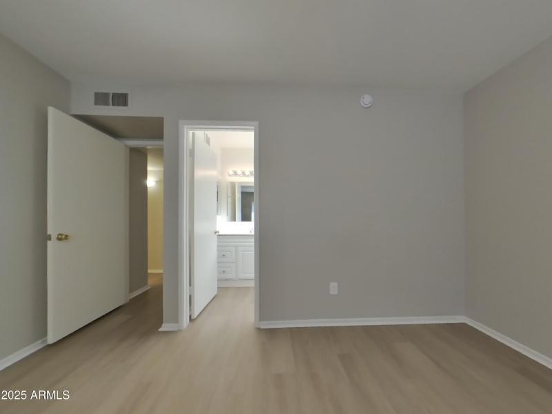 7_pc_CeIrI7jk0O_A93aAaNibC_layout_0