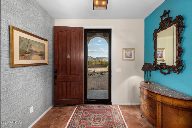 18019-La-Posada-Court-10