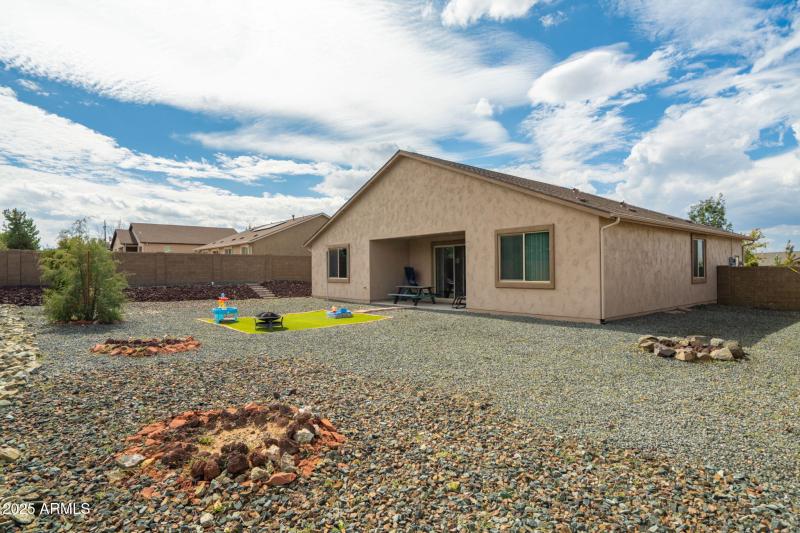 27-web-or-mls-377-grafton-ct