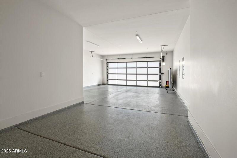 28-6802 E Joshua Tree Ln 32