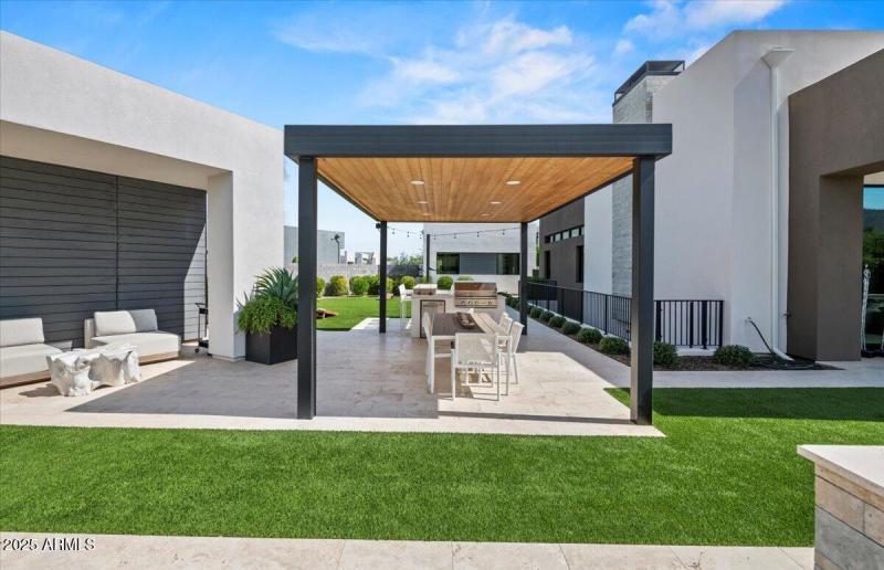 53-6802 E Joshua Tree Ln 68