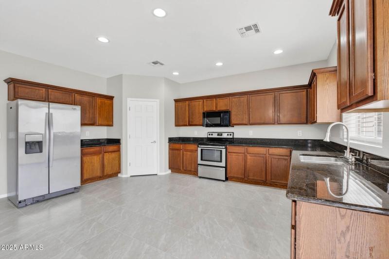 27_5659_S_239th27_mls