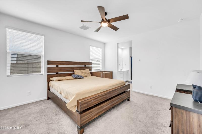 2340 W La Salle St-14