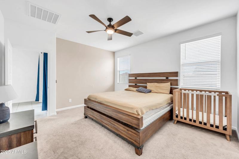 2340 W La Salle St-17