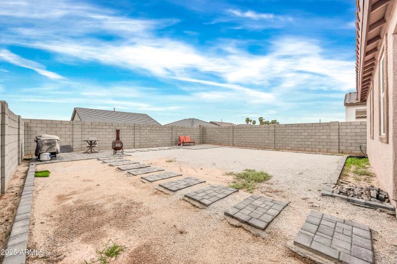 2340 W La Salle St-32