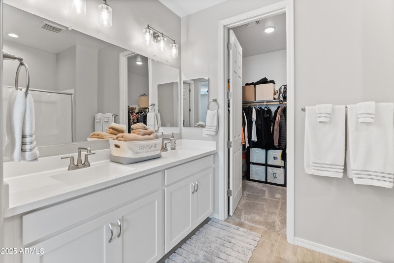 17745 W Running Deer Trl-5(1)