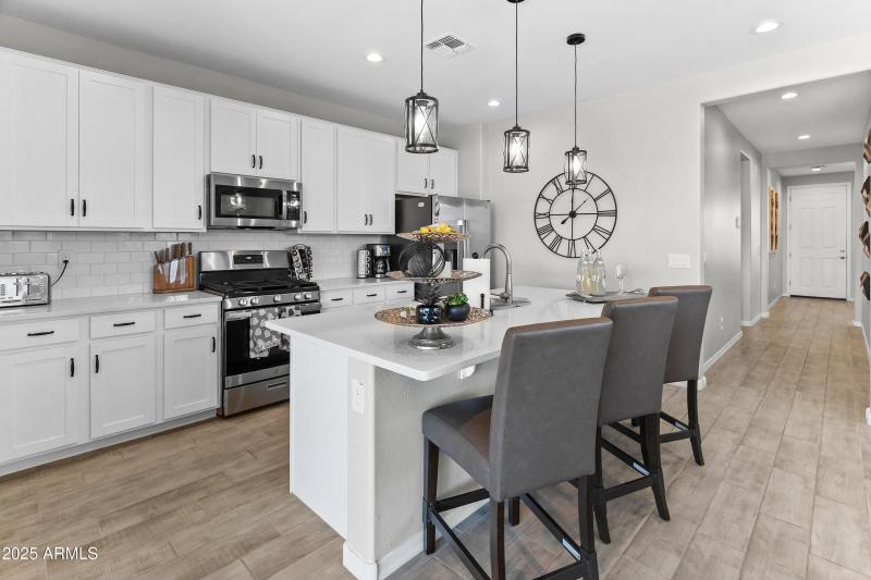 17745 W Running Deer Trl-20