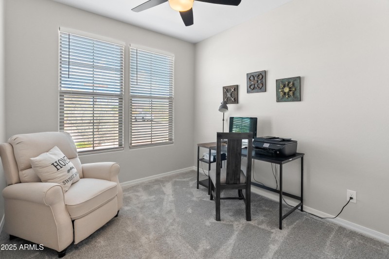 17745 W Running Deer Trl-26