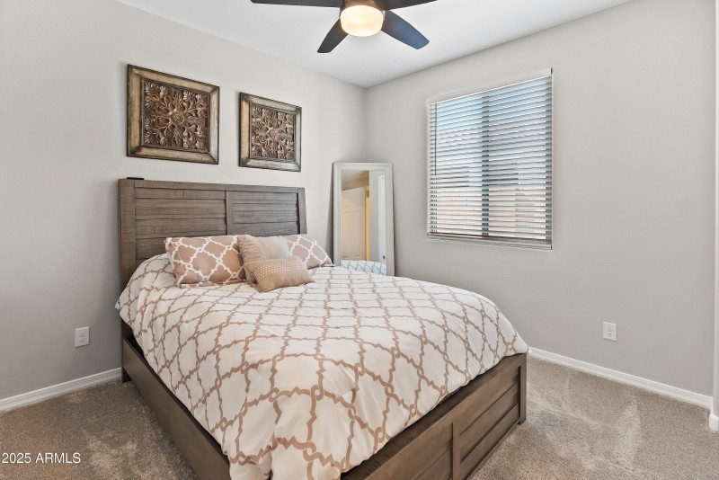 17745 W Running Deer Trl-30