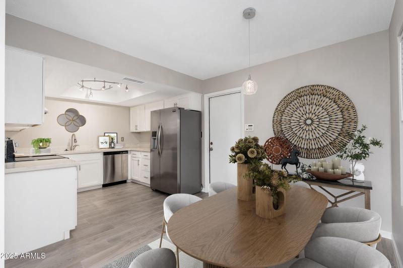 9411 E Jenan Dr, 10-08-2025 - 05 VS