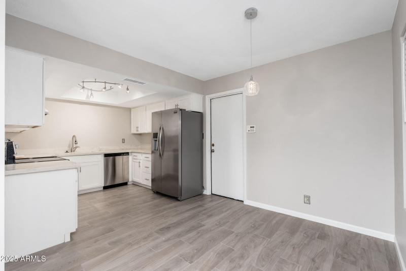 9411 E Jenan Dr, 10-08-2025 - 05