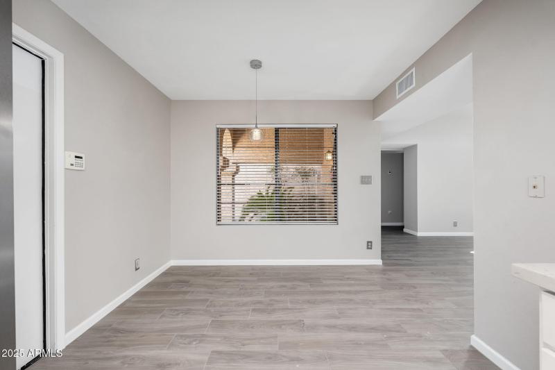 9411 E Jenan Dr, 10-08-2025 - 11