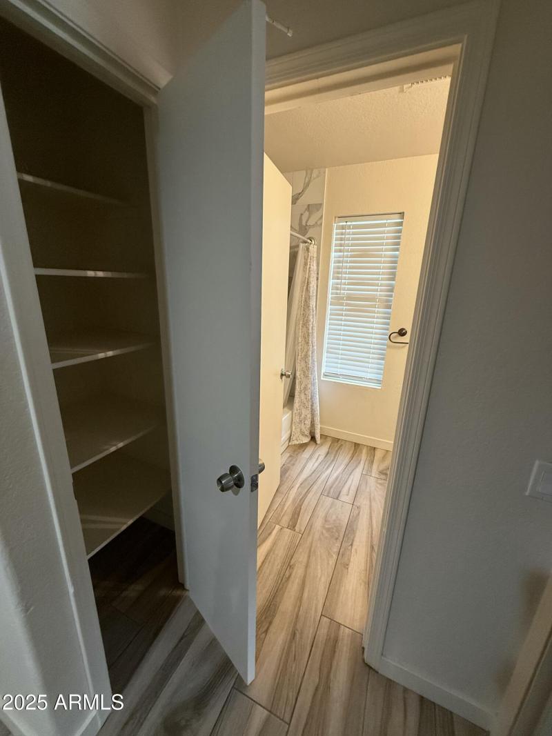 DFFF336C-F89E-4DFE-BD53-41AA94DD1456