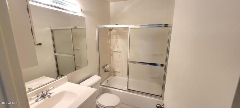 Montecito Hall Bath 2