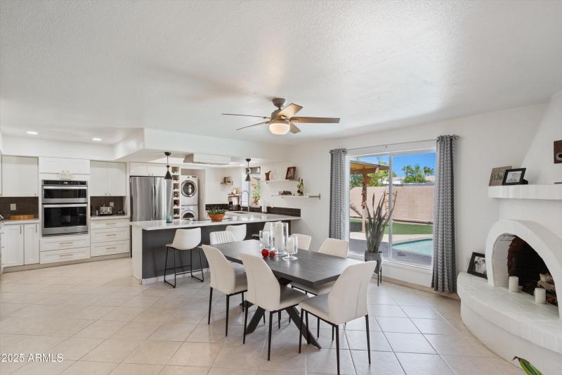 12-Dining to Kitchen