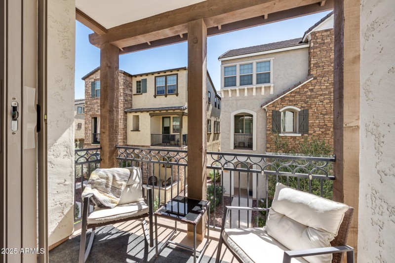 2nd Floor Covered Patio