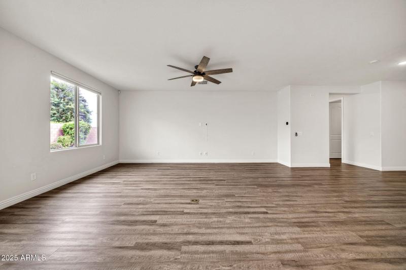 14338 W Redfield Rd-9