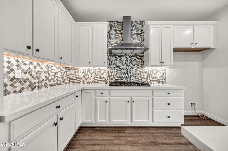 14338 W Redfield Rd-11