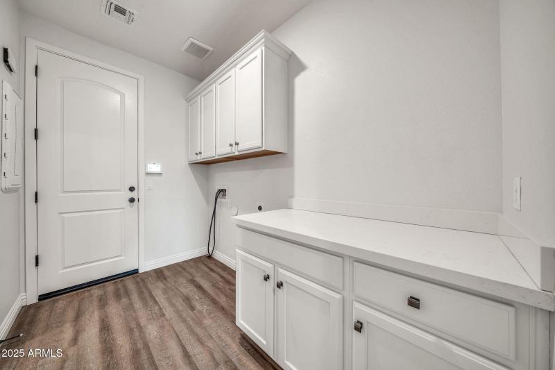 14338 W Redfield Rd-33