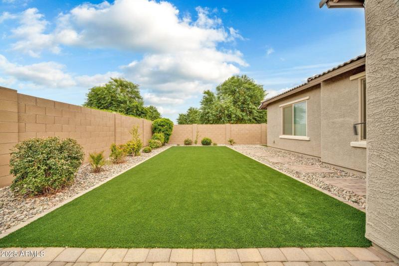 14338 W Redfield Rd-36