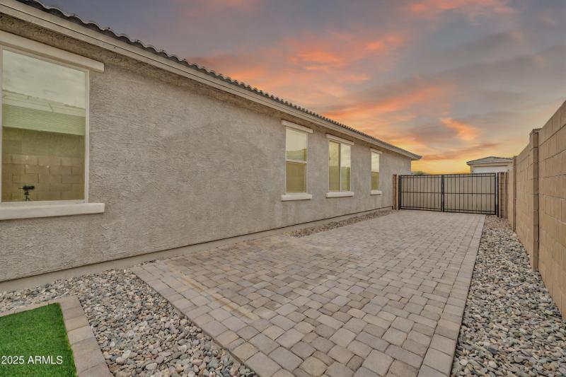 14338 W Redfield Rd VT 3