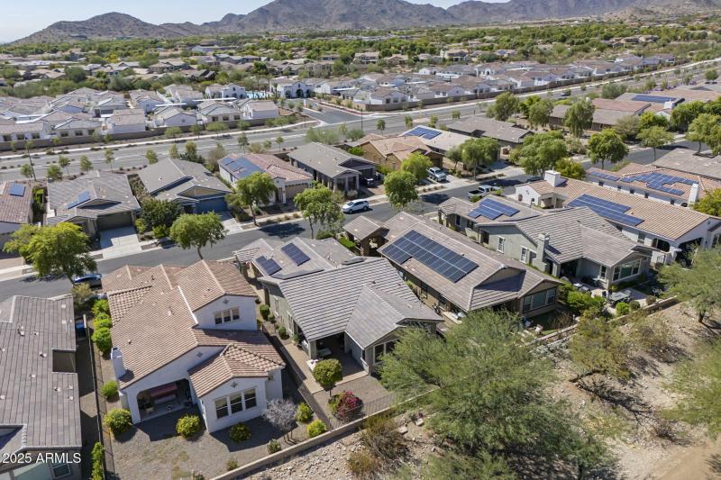 Home Adjacent to Walking Path