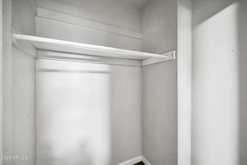 11-3025N32S31-ocupix