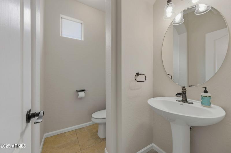 34-web-or-mls-40914 W Hopper Drive-34