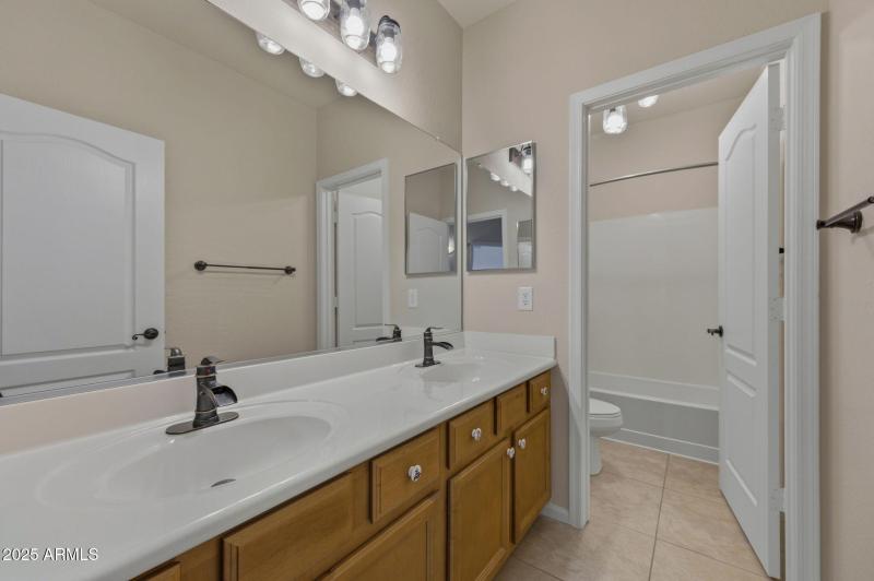 58-web-or-mls-40914 W Hopper Drive-58