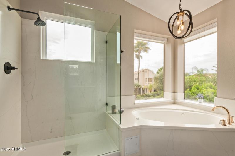 Separate Shower & Soaking Tub