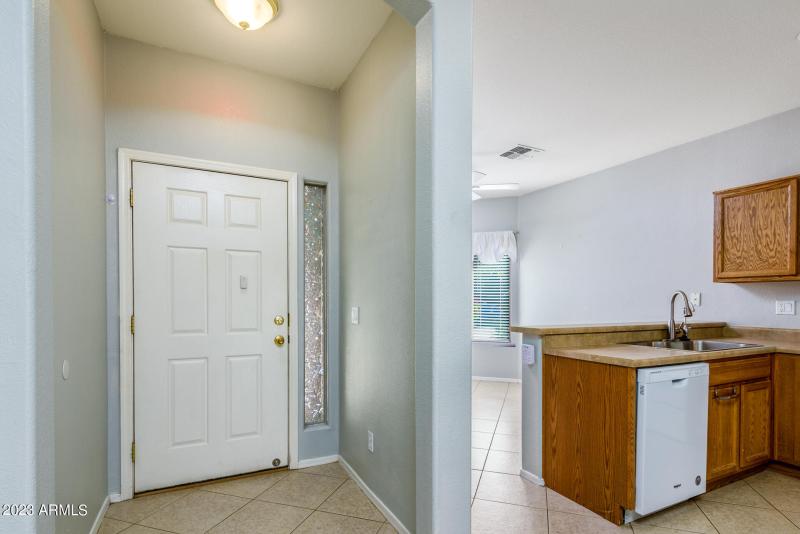 44016 W Pioneer-2783