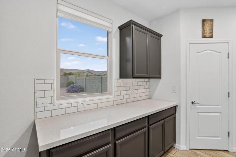 6-web-or-mls-017_a4m_SA (1)