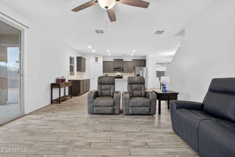 13-web-or-mls-037_a4m_SA (1)