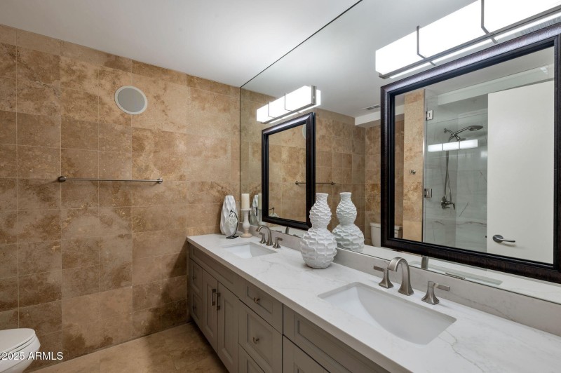 13-web-or-mls-Qp-8517