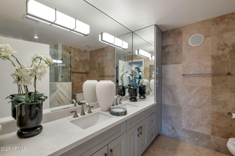 20-web-or-mls-Qp-8525