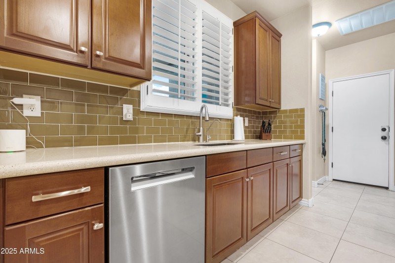 Kitchen & Garage Access