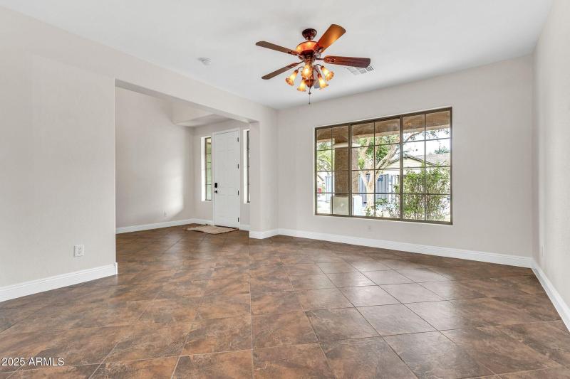 19009 E Cattle Dr-14