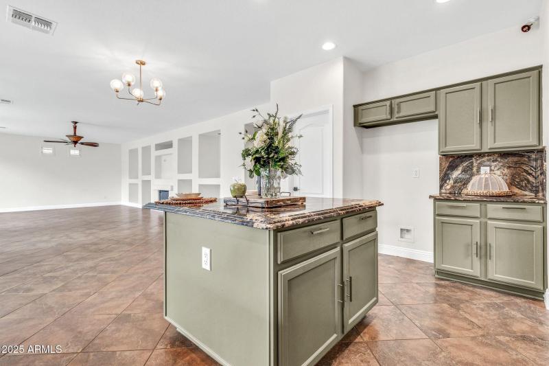 19009 E Cattle Dr-18