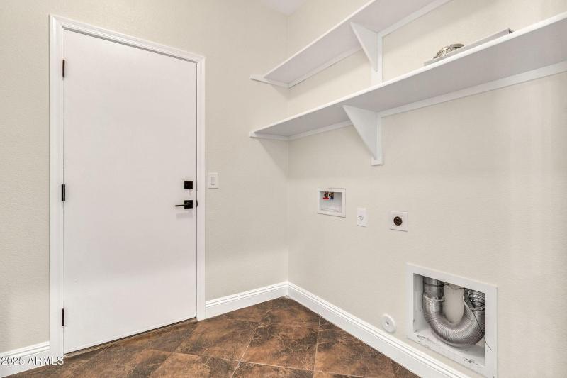 19009 E Cattle Dr-35