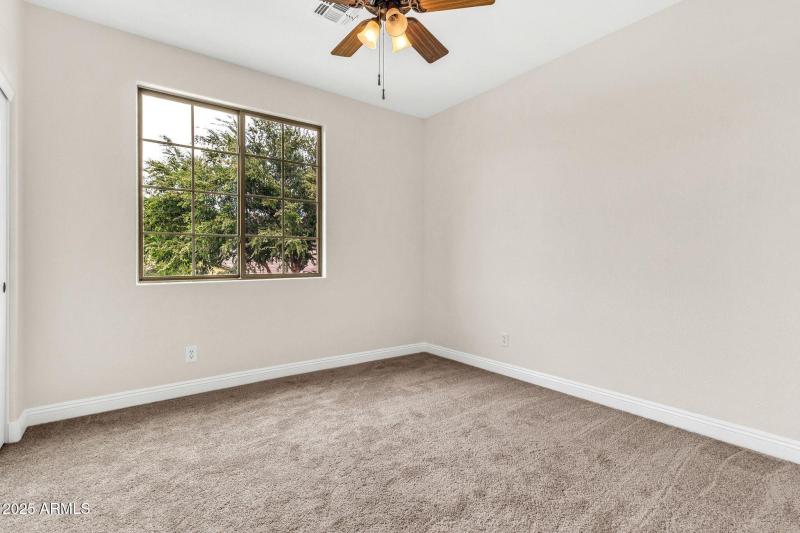 19009 E Cattle Dr-47