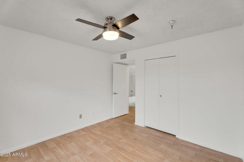 19-web-or-mls-DSC03407