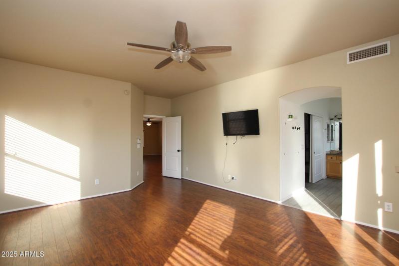 4f8a6be6-591a-4ce8-b401-4cc7c0849641