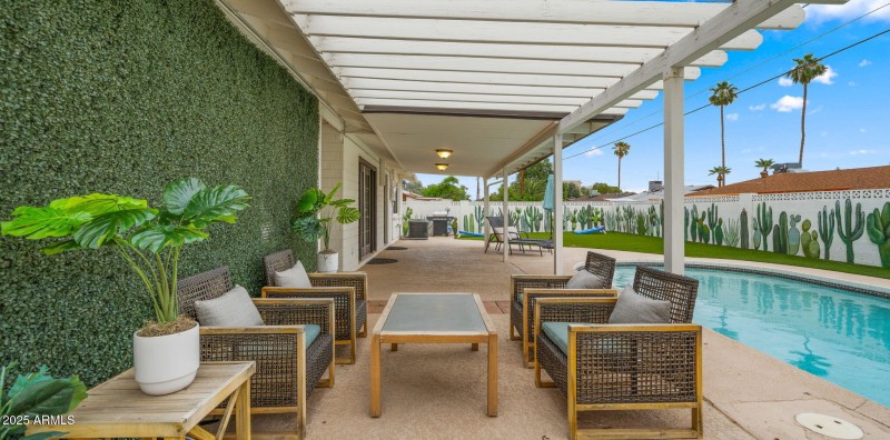 39-web-or-mls-Backyard6