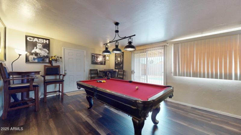 1421-W-Sixth-Pl-10112025_203821