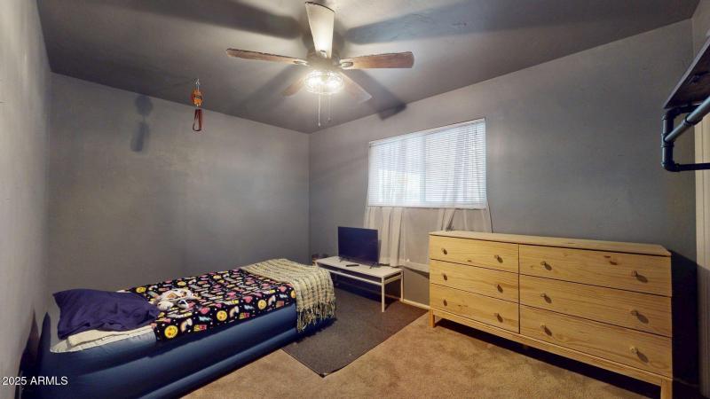 1421-W-Sixth-Pl-10112025_204458