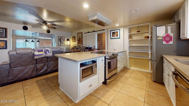 1421-W-Sixth-Pl-Kitchen