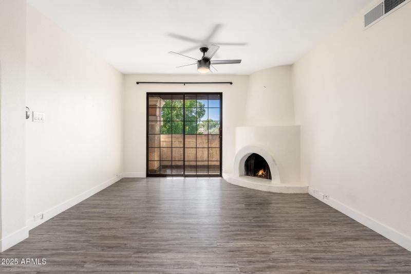 7557 N Dreamy Draw Dr UNIT 219 - 05