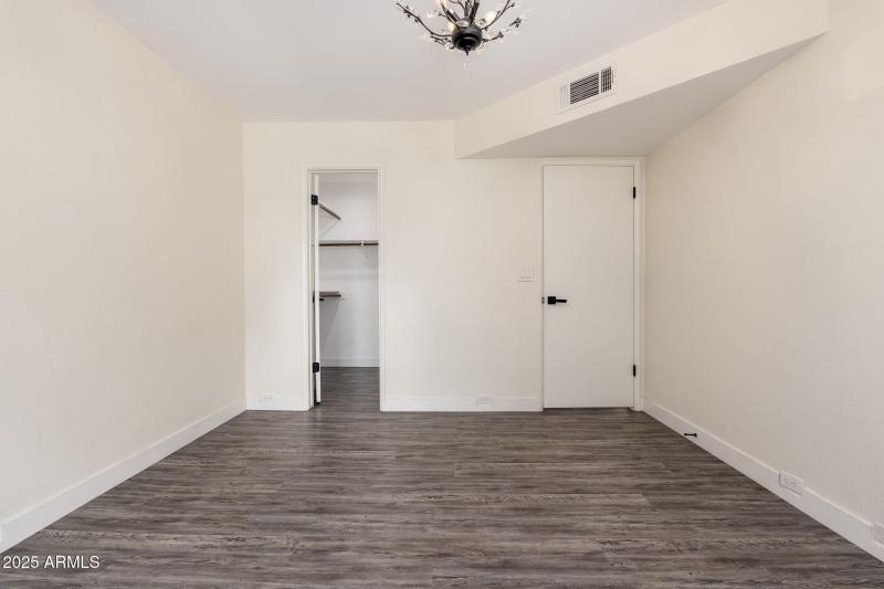 7557 N Dreamy Draw Dr UNIT 219 - 17