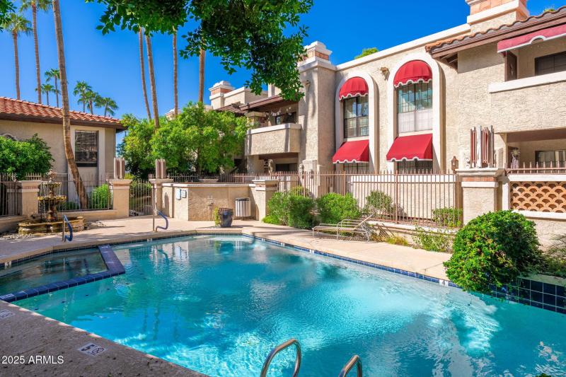 The Pointe Condominiums - 02